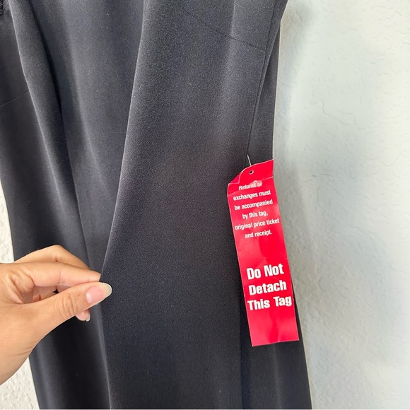 Karl Lagerfeld Paris Black Gown - Picture 13 of 13